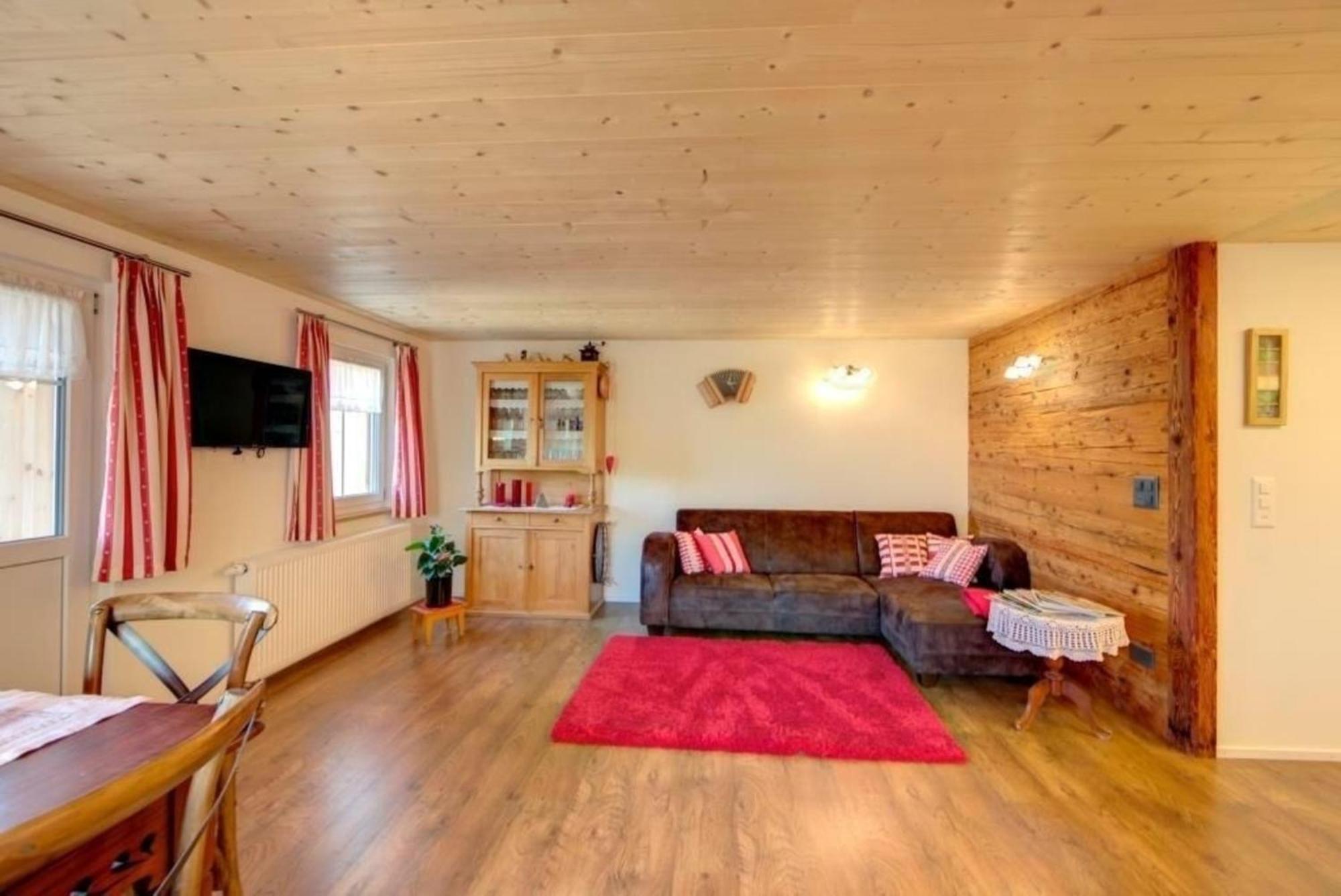 Bauernhof Fendrig - Neue Wohnung Haslen Buitenkant foto
